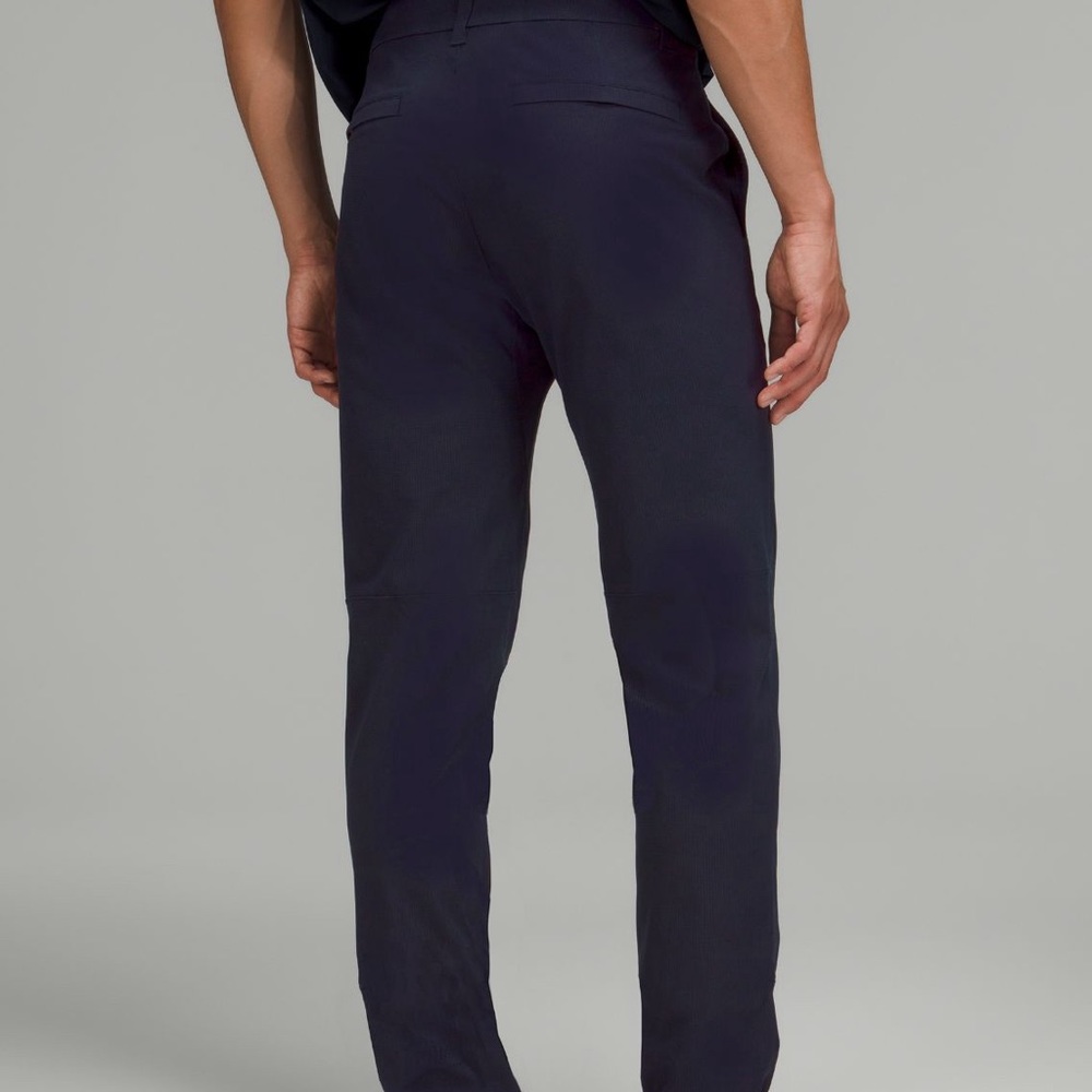 Like New Mens Lululemon Commission Pant Navy